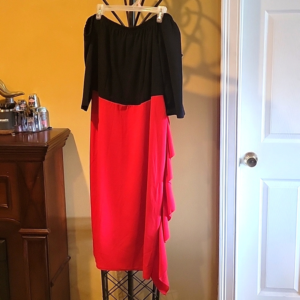 Beautiful nwt red and black off the shoulders side ruffle midi dress